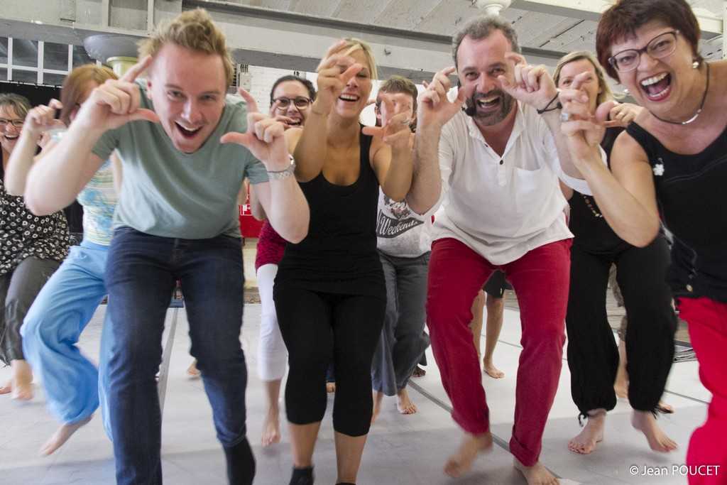 Atelier Yoga du Rire - Séance Découverte dans Namur - Loisirs - Wekty