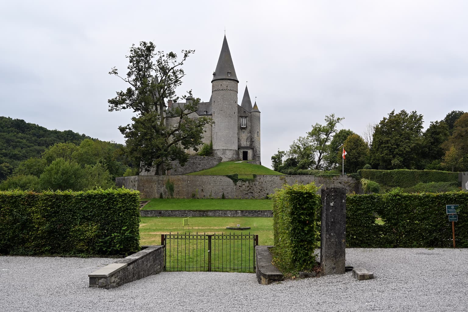Château de Vêves à Houyet - Château - Wekty