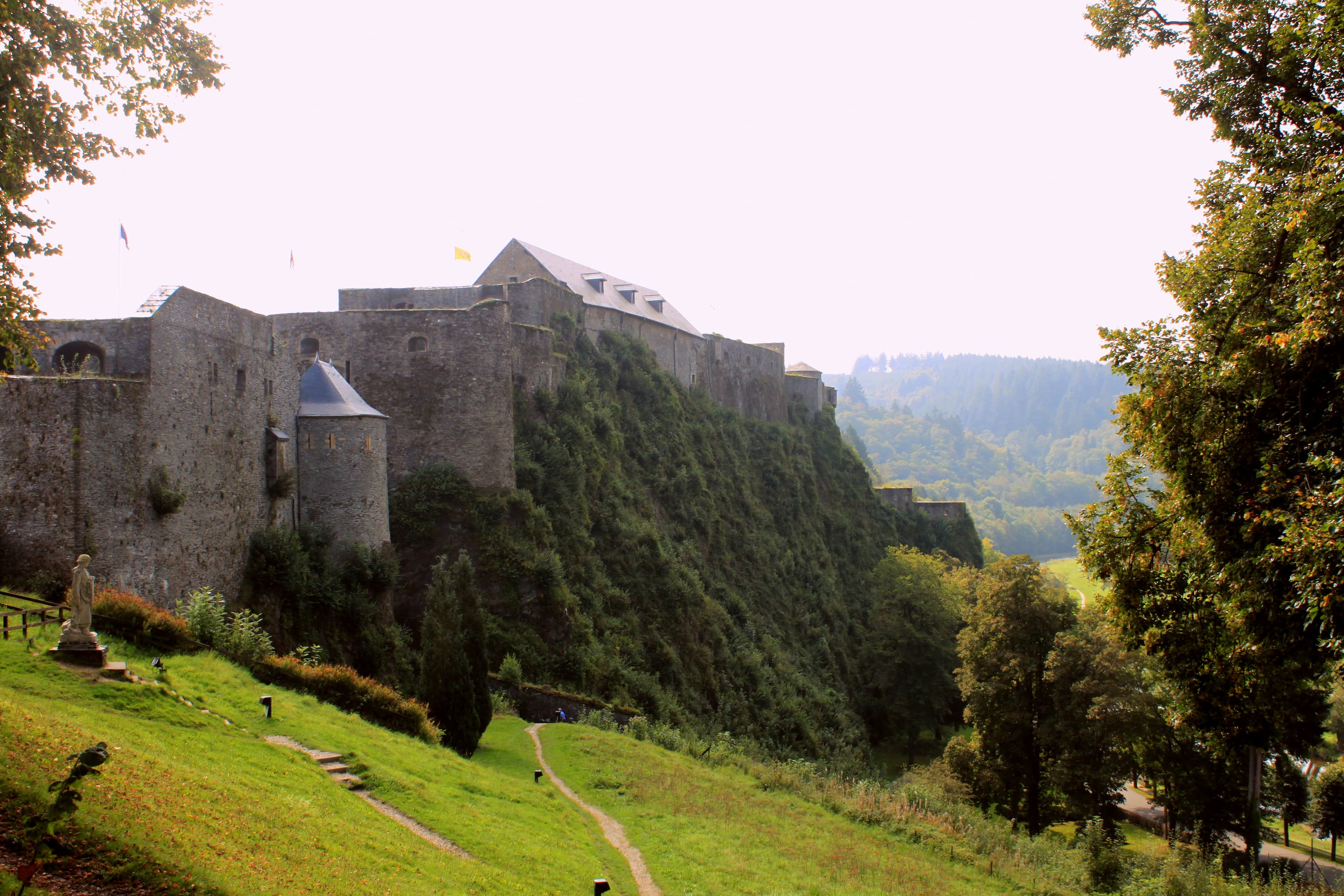 Château fort de Bouillon dans Namur - Château - Wekty