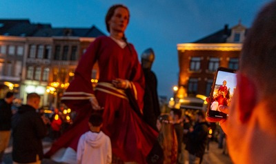 Les Fêtes de Burbant reviennent à Maffle - Folklore / Tradition - Wekty